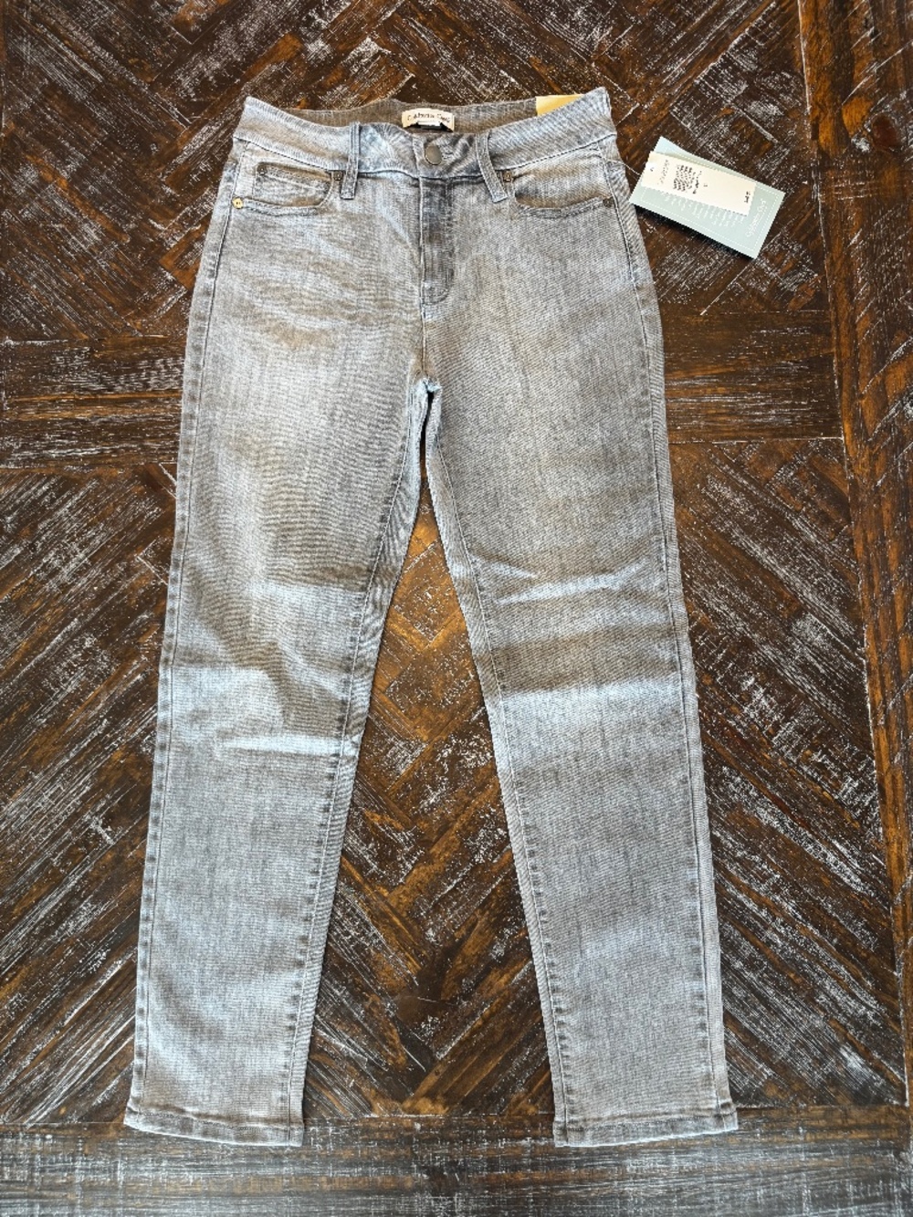 NWT Coldwater Creek The Creek Mid Rise Slim Leg Jeans Gray Wash Women’s 6P